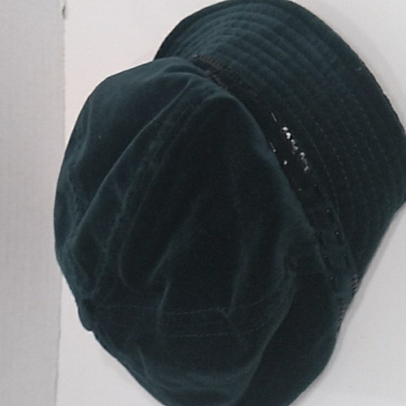 CAP GREEN AUGUST - Picture 7 of 9